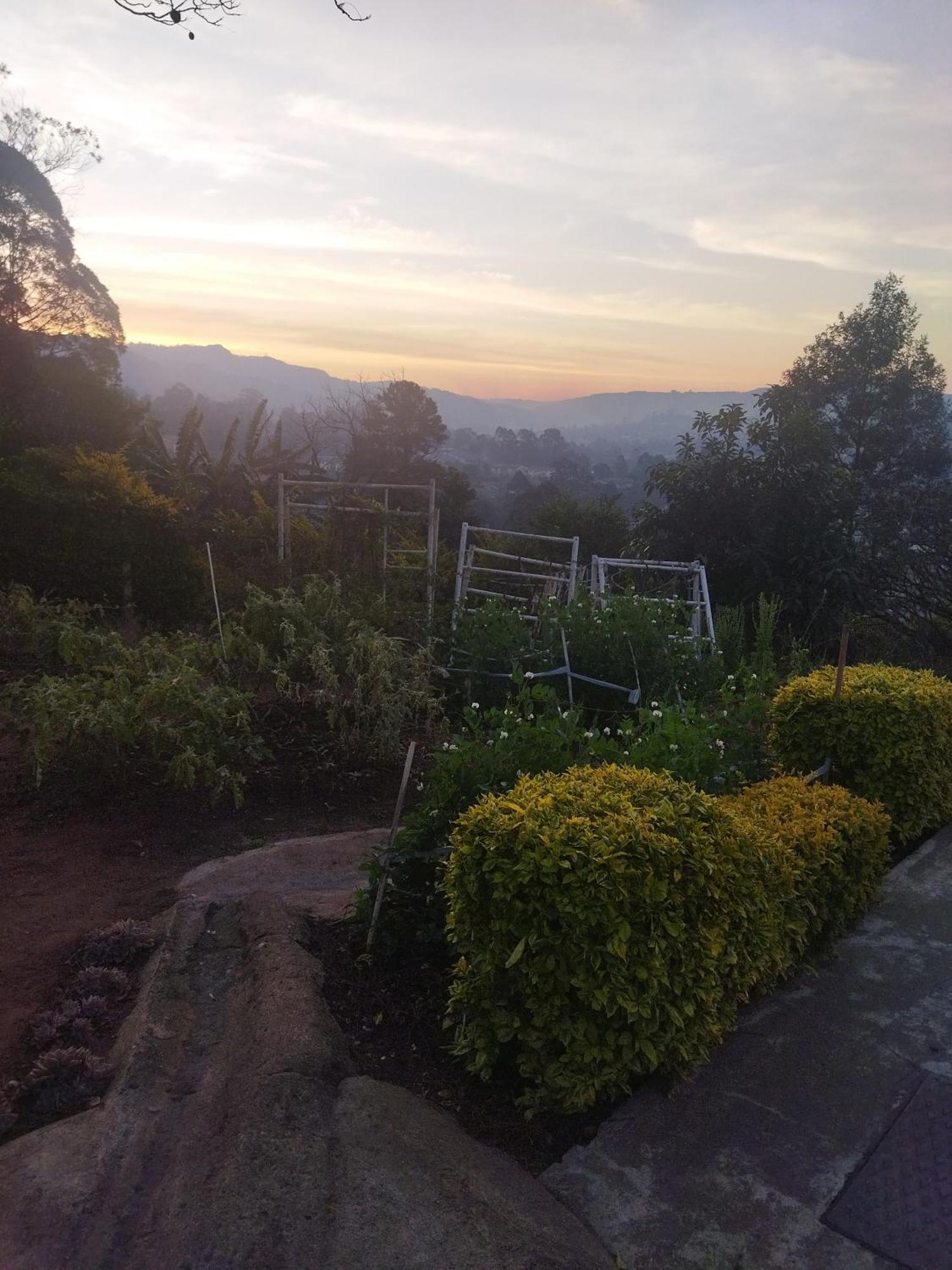 Otentik Guesthouse Mbabane Esterno foto