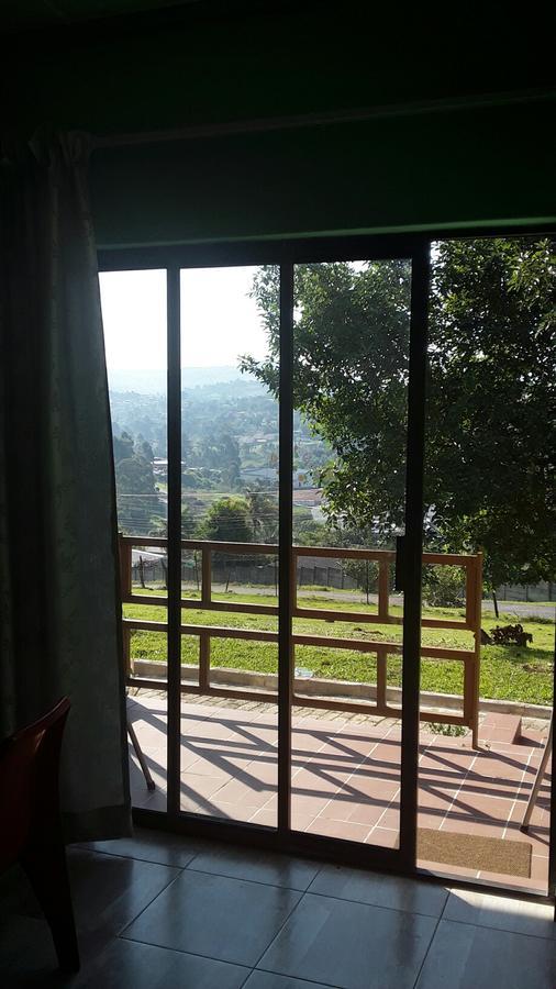 Otentik Guesthouse Mbabane Esterno foto